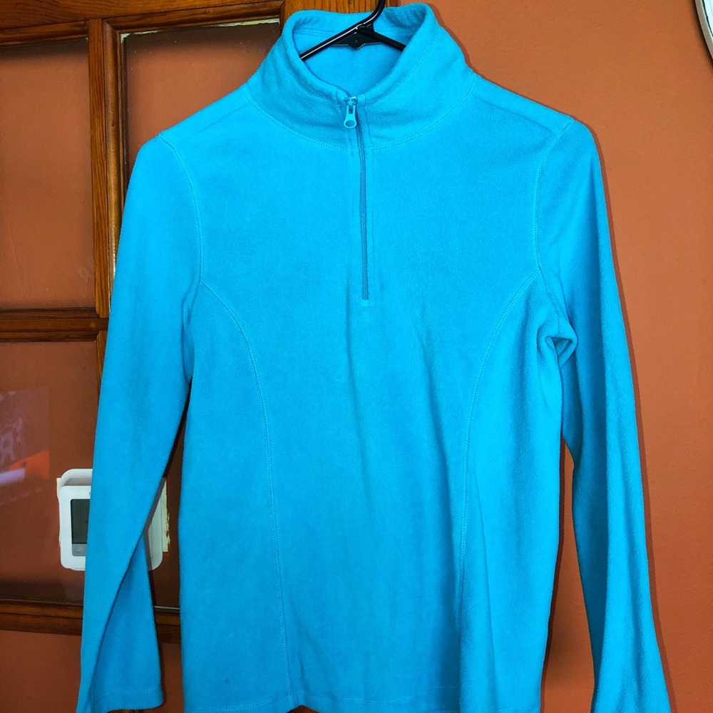 Old Navy Women’s Pullover in Light Blue